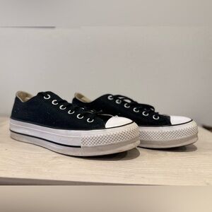 Converse Classic Black Canvas Sneakers lift